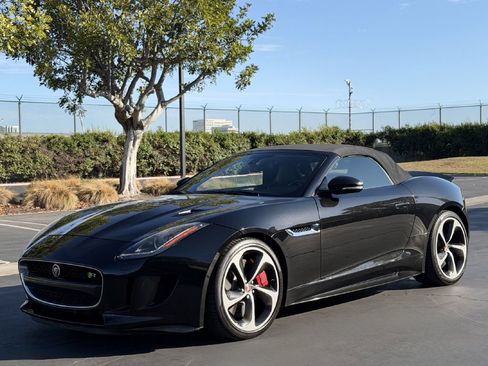 Used 2016 Jaguar F-TYPE R AWD/4WD image 3