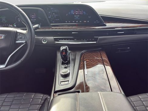 Used 2022 Cadillac Escalade Sport Platinum image 16