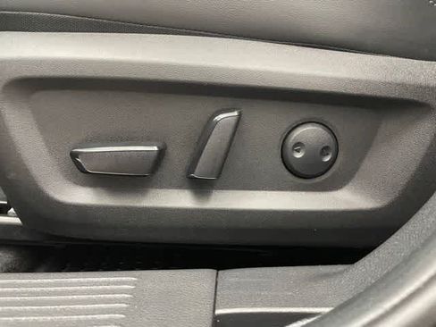Used 2026 Nissan Rogue Platinum w/ Platinum Premium Package AWD/4WD image 10