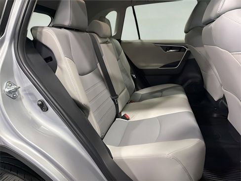 Used 2024 Toyota RAV4 Limited image 33