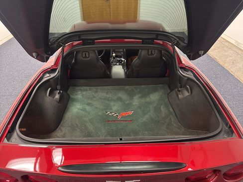 Used 2008 Chevrolet Corvette Coupe w/ Preferred Equipment Group RWD image 9