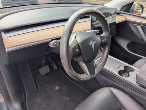 Used 2022 Tesla Model Y Long Range AWD/4WD image 33