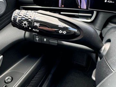 New 2024 Hyundai Elantra SEL image 29