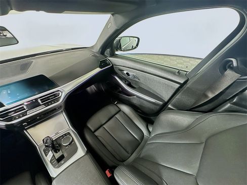 Used 2021 BMW 330i xDrive 330i xDrive image 11