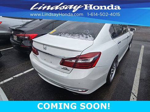 Used 2016 Honda Accord Touring image 15