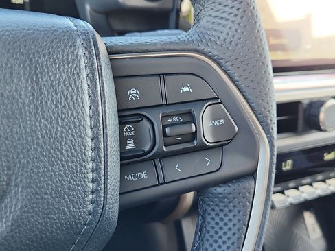 New 2026 Toyota Tacoma TRD Off-Road AWD/4WD image 17