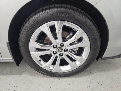 Certified 2022 Toyota Sienna Platinum FWD image 9