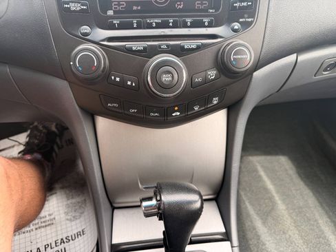 Used 2003 Honda Accord EX image 44
