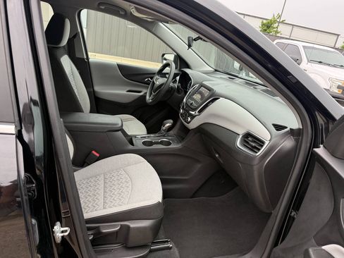 Used 2022 Chevrolet Equinox LT AWD/4WD image 10
