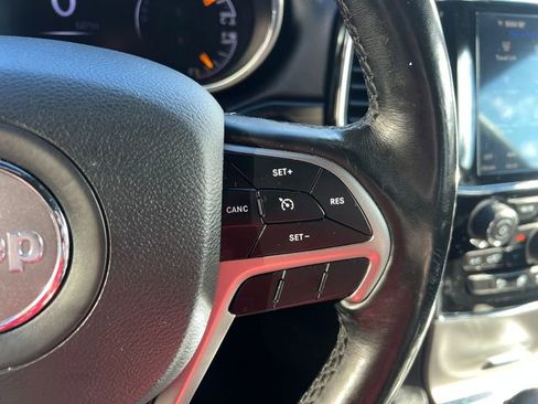 Used 2020 Jeep Grand Cherokee Altitude image 28