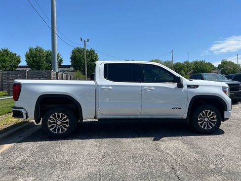 Used 2021 GMC Sierra 1500 AT4 w/ AT4 Premium Package AWD/4WD image 2