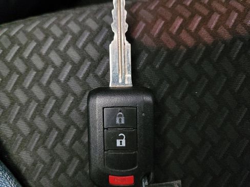 Used 2019 Mitsubishi Eclipse Cross ES image 32