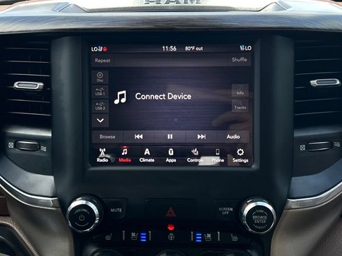 Used 2019 RAM 1500 Laramie AWD/4WD image 36
