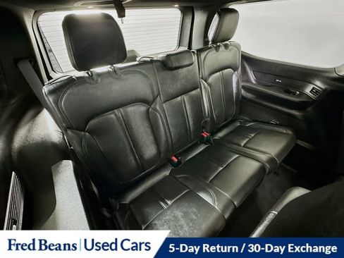 Used 2025 Jeep Wagoneer Series II w/ Premium Group I AWD/4WD image 36