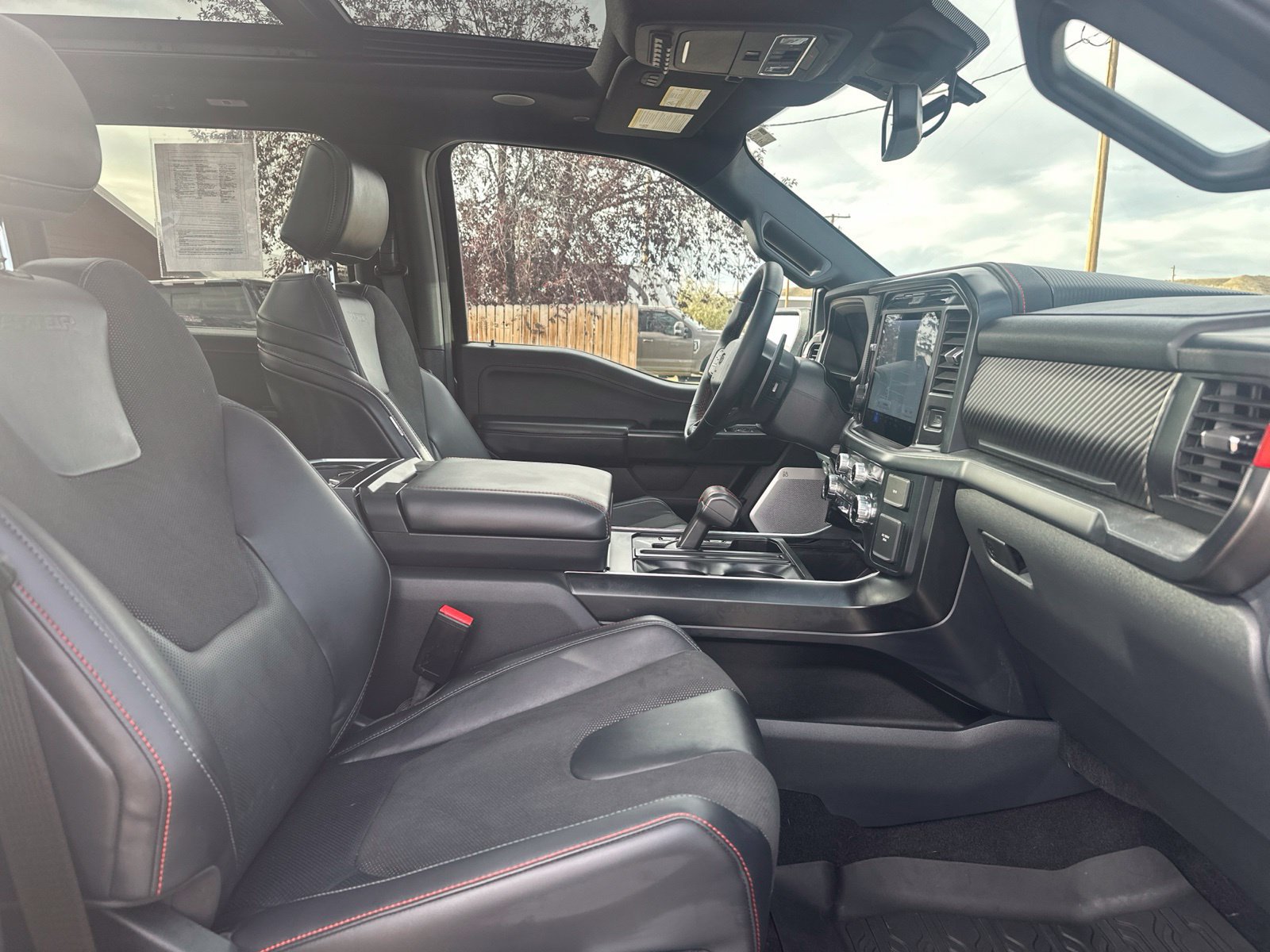 Used 2025 Ford F150 Raptor AWD/4WD image 34