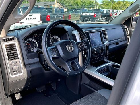 Used 2019 RAM 1500 Lone Star RWD image 11