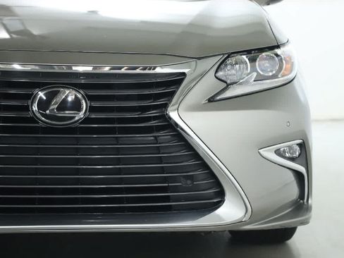 Used 2018 Lexus ES 350 w/ Premier Package FWD image 7