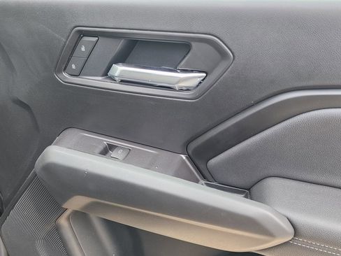 New 2025 GMC Canyon Elevation w/ Convenience Package image 38