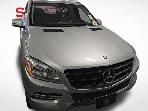 Used 2014 Mercedes-Benz ML 350 4MATIC w/ Premium 1 Package image 4