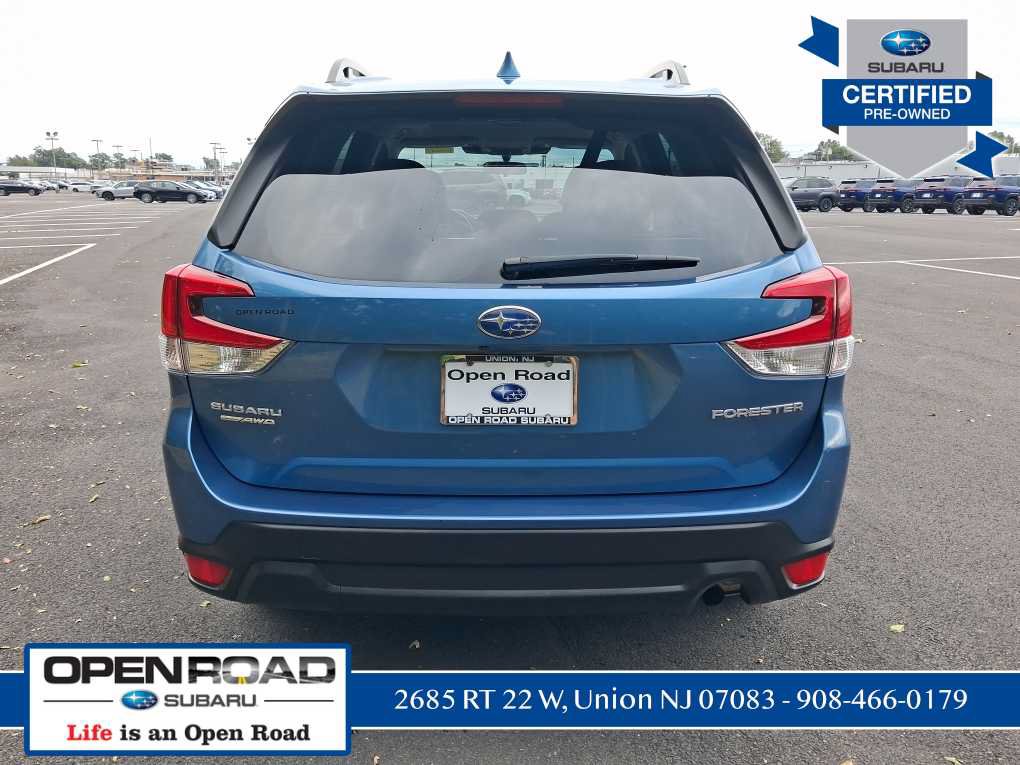 Used 2023 Subaru Forester Premium AWD/4WD image 4