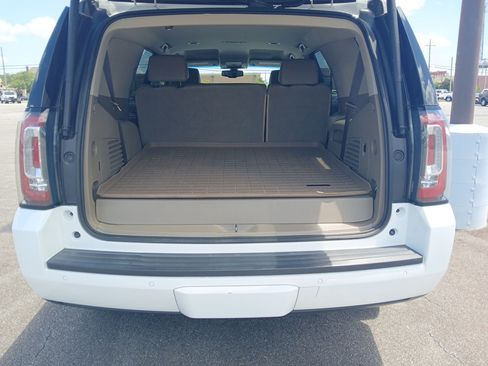 Used 2017 GMC Yukon SLE w/ Convenience Package RWD image 11