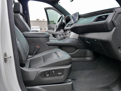 Used 2021 Chevrolet Tahoe Z71 w/ Z71 Signature Package image 12