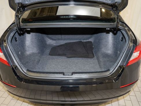 Used 2020 Honda Accord EX image 6