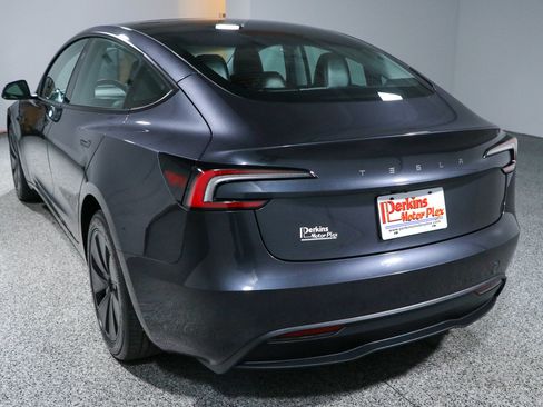 Used 2025 Tesla Model 3 Long Range RWD image 9