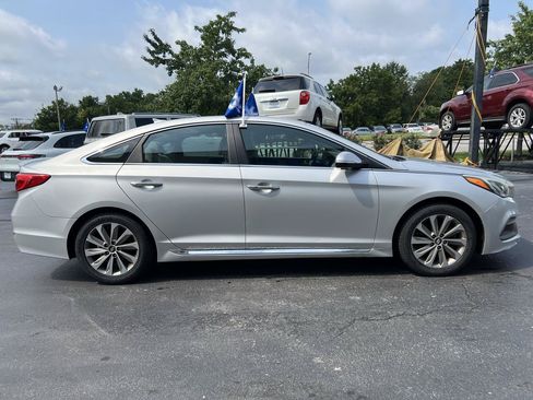 Used 2017 Hyundai Sonata Sport w/ Value Edition Package 02 FWD image 6