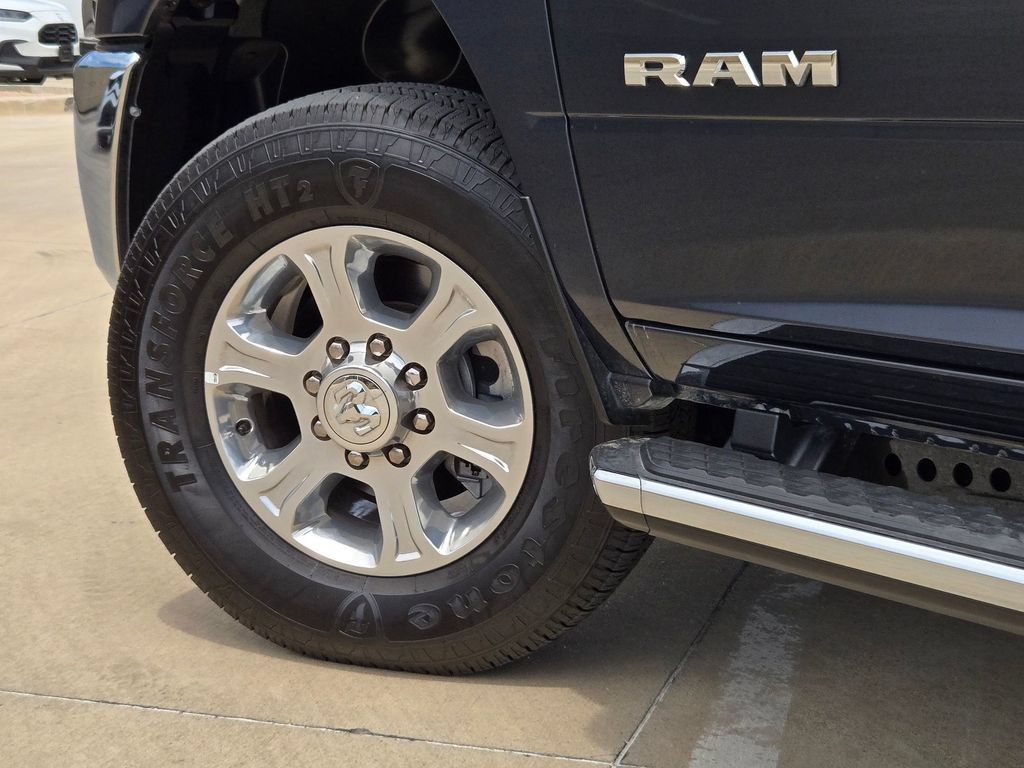 Used 2026 RAM 2500 Big Horn AWD/4WD image 32