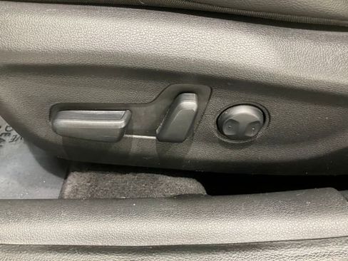 Used 2019 Hyundai Elantra GT w/ Style Package 02 FWD image 29