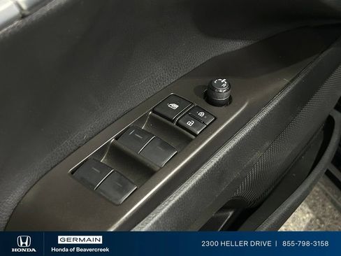 Used 2023 Toyota Camry SE FWD image 18