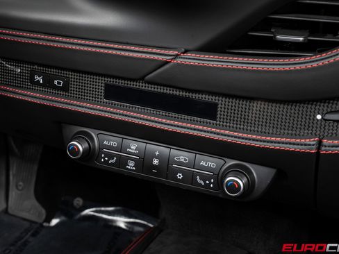 Used 2022 Ferrari F8 Tributo image 37