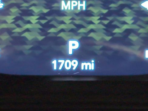 Used 2025 Jeep Gladiator Rubicon w/ Convenience Group image 18