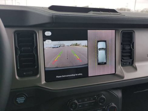 New 2026 Ford Bronco Outer Banks AWD/4WD image 13