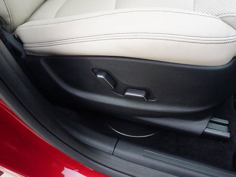 Certified 2026 Genesis GV70 2.5T Select image 23