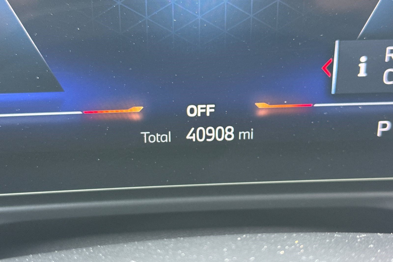Used 2025 BMW i4 eDrive40 w/ Premium Package RWD image 36