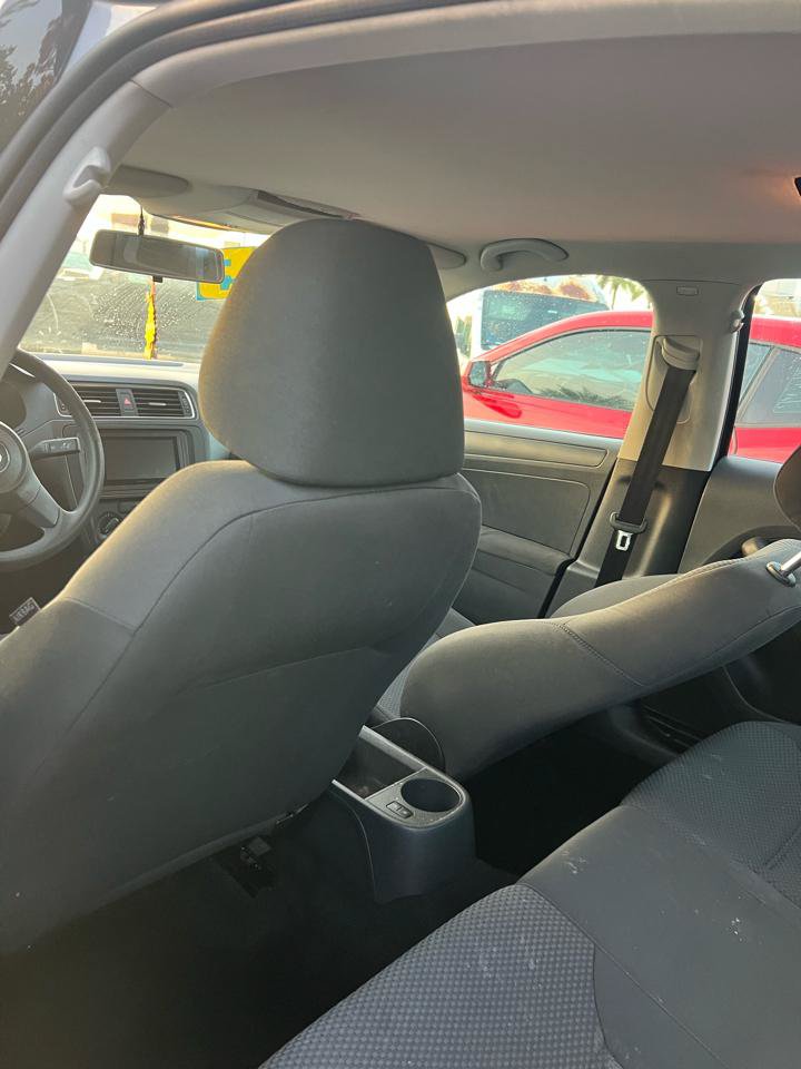 Used 2011 Volkswagen Jetta Sedan FWD image 5