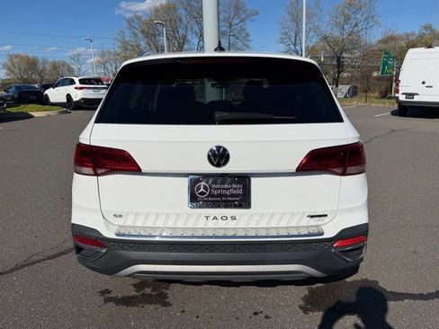 Used 2023 Volkswagen Taos SE w/ Black Wheel Package AWD/4WD image 6