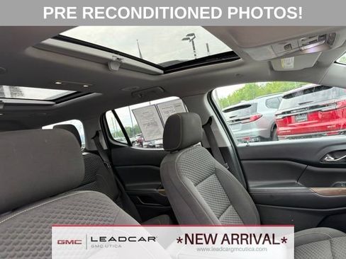 Used 2017 GMC Acadia SLE AWD/4WD image 12