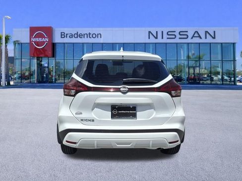 Certified 2025 Nissan Kicks Play S FWD image 6