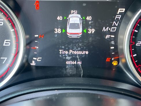 Used 2019 Dodge Charger SXT RWD image 24