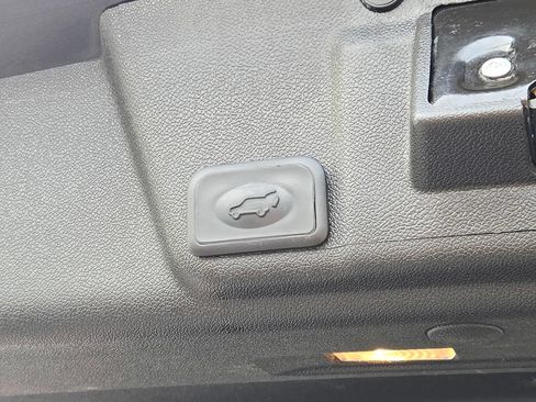 Used 2015 Buick Enclave Leather FWD image 26