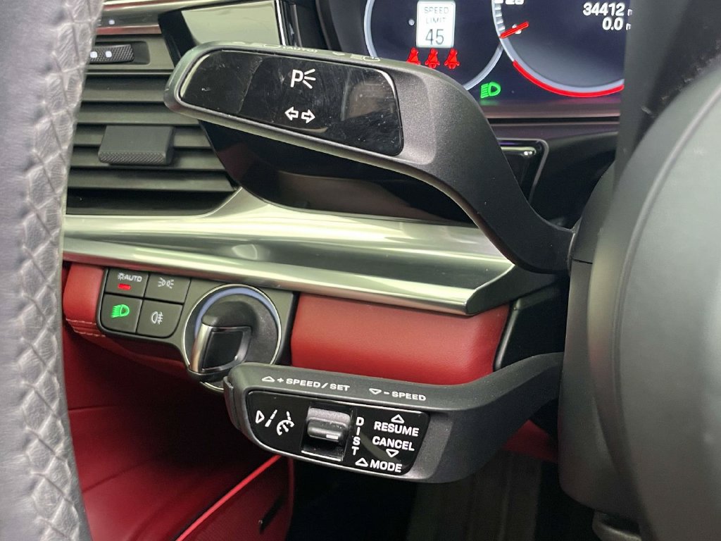 Certified 2023 Porsche Panamera 4 AWD/4WD image 41