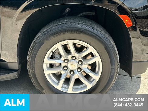 Used 2024 Chevrolet Tahoe LT RWD image 14