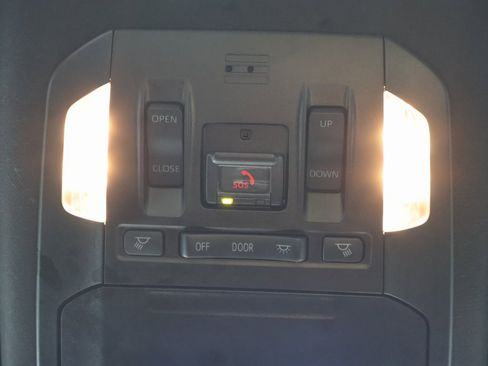 Used 2022 Toyota Highlander XSE image 29