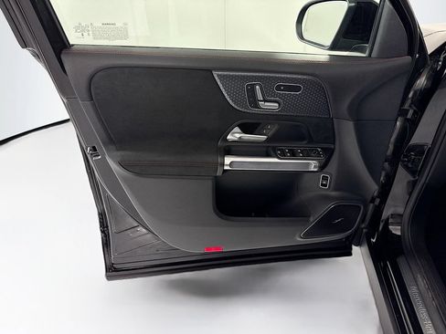 Certified 2025 Mercedes-Benz GLB 250 image 24