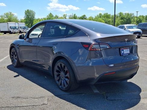 Used 2022 Tesla Model Y Performance AWD/4WD image 7