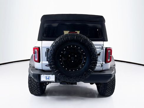 Used 2022 Ford Bronco Badlands AWD/4WD image 6