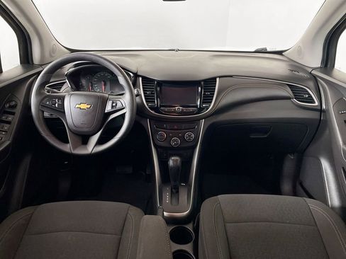 Used 2021 Chevrolet Trax LS w/ Tint and Cruise Package image 23